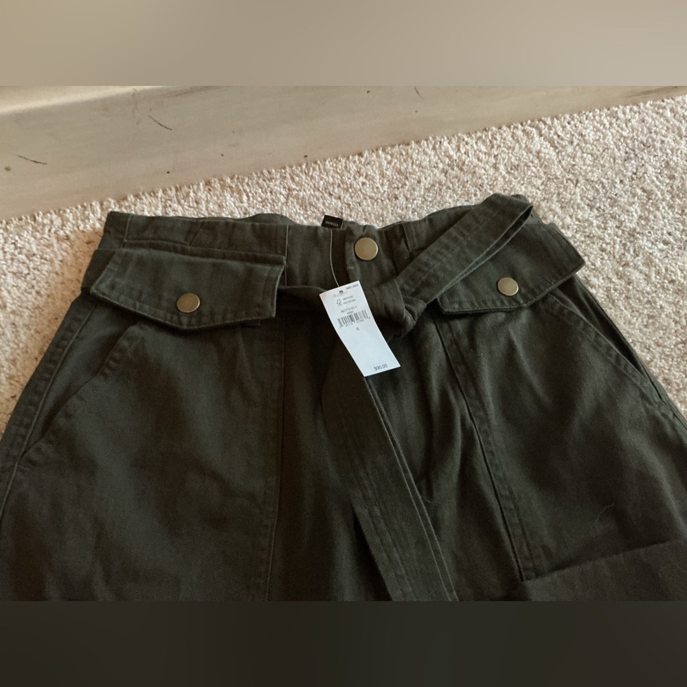 Banana republic  High-Waisted Olive Green cropped pants with Belt
